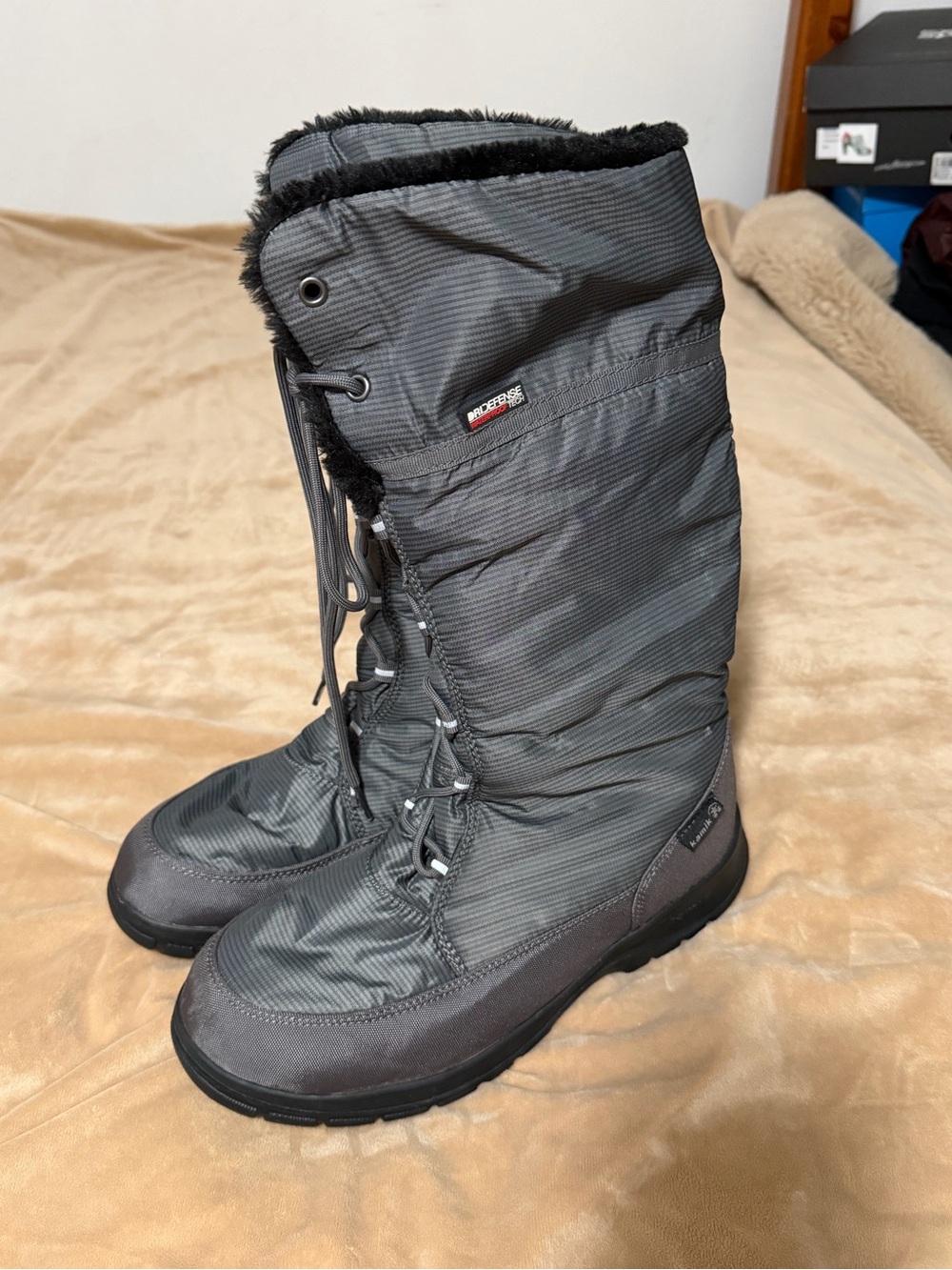 Kamik DriDefense Porto Waterproof Gray Tall Lace-Up Winter Snow Boots Women’s 10